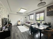 豪装双南两房(准电梯房!)15号地铁口 采光全明 配套齐全!