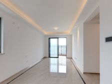 b万科海上明月 3室 包税费 南向 价格可谈 送车位