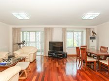 新上 橡树园中间楼 南北稀雀大五室 前后不临街户型方正 急售