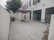 带层高6米精装修带家具带厨房798草场地750平2.8元