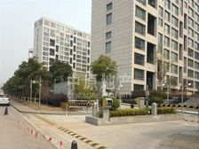 墅外次新房 174.3平4居 南向精装修 视野无遮挡业主急售