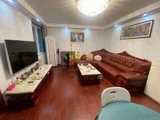 鹤沙航城,精装25万,,商场对面,16号地铁800米