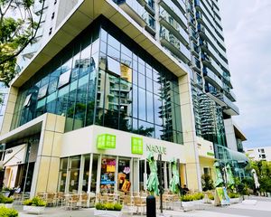 西城富人区丶豪宅环绕年60万丶临街把角独栋商铺出售丶急售