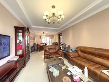 富力丹麦小镇137.43平米3房2卫 U型大厨房 带阳台