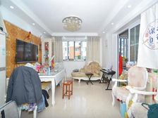 小区中间位置,户型方正,距离地铁800米,拎包入住