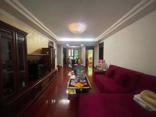 166平,三房的价格买四房,地段决定价格,诚意出售,欢迎看房