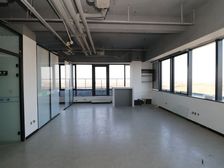 宏星地产推荐 地铁17号线 绿地中央广场写字楼 租金1.5元