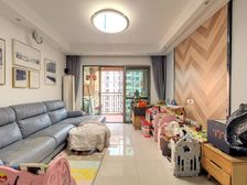 剑桥郡停车充足双卫小区绿化高密度低