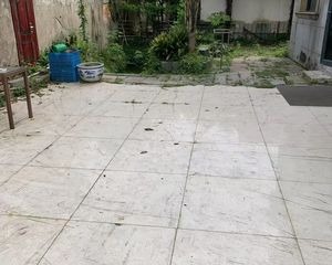 (位置相当好,私家大花园)白云山庄独栋别墅,可推倒重建