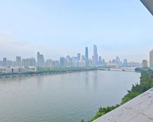 (全新装修)海琴湾宜利苑 中高层望江 环境好 南北对流采光好