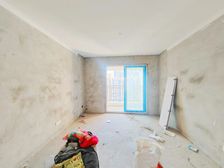万家丽南路 2梯3户 中间楼层 省个税 近地铁
