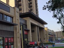 央企保利开发 临街大红本一拖二现铺 总价低