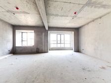 米兰国际一套两室的电梯房出售,看房有钥匙