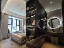 莱山鲁商金茂11平106万 带车位现房 金秋钜惠免费家装设计