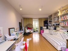 黄兴公园旁边3+2+2的大户型小区中间位置 业主诚心出售