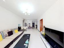 低楼层,中门两室电梯房,地铁口。