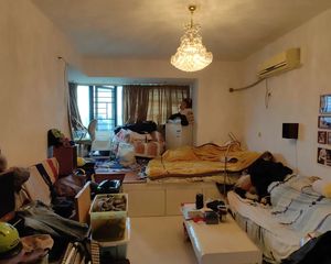 七十年产权住宅 视野开阔无挡 房东诚心急售 总价低 近地铁
