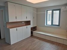 绿梅二村豪华精装 近地铁 采光充足 三房朝南房东直卖