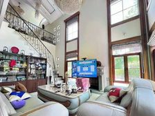 九九别墅 260平4居大花园 南向精装修 视野无遮挡 急售!