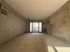 万象江山南北通透5房3卫,双阳台望小区安静。