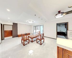 开福区北辰三角洲 全新硬装四房