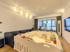 东湖春之韵经典大3居格局无浪费电梯房价钱可议