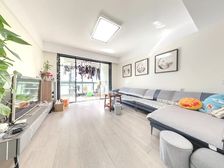 金湖湾花园正规4居室婚房装修采光好空间大不临街