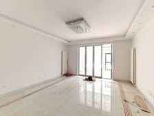 国华东方美郡 3室2厅 175平 带院子160平