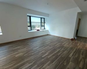 海曙白云云望里洋房4室130平精装中庭