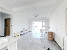 港九城地铁800米 户型方正 采光充足 房东诚意出售