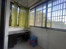 梅墅水庄南区,菜市场旁东厨西小户型东边套两房一带车棚储藏间