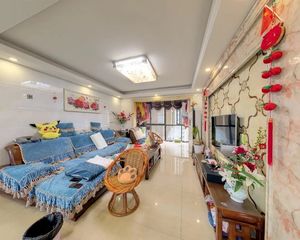 松雅湖地铁口大热门吾悦广场旁精装四房南北通透免个税