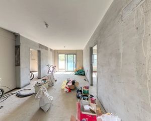 地铁口洋房,永旺梦乐城旁,配套设施齐全,视野开阔