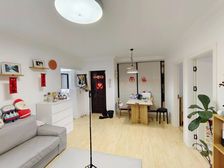 鹤北新村一街坊 2室2厅1卫 精装修 200万元