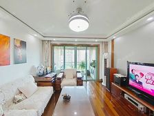 东方丽景 3室2厅1卫 简装修 780万元