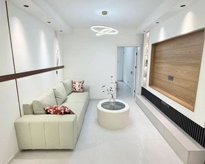 天威路府河旁低楼层大社区精装修可以拎包入住看房方便