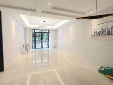 星河湾别墅 全新装修 未入住过 带70平 花园