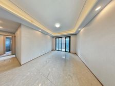 龙腾御锦城 3室2厅 南