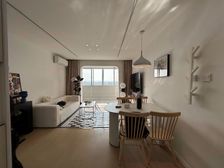 南北通精装修两房,可以拎包入住,楼层好,视野开阔