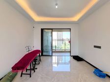 四季花城 3室2厅 110平急卖,来电价可谈