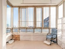 自家房子出售,免佣跑腿房,东南向全明三居,有意联系看房可随时