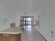 繁华中心地段,电梯中间楼层,看房方便