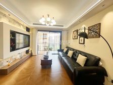 公园旁 全新精装 智能家居 价格可议 中间楼层 望向巴适得板