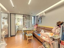 后加装电梯,两房朝南,边套全明 精装修 诚意出手看中可谈