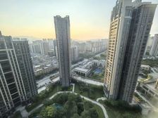 江山一品稀缺花园中间南北通透三阳台户型中高层视野光线好随时看