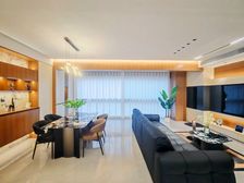 璧山御府新区 秀湖公园旁边 豪装大平层 四房 电梯直接入户