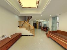 星晨花园三期别墅 靠湖 正规4居 拎包入住