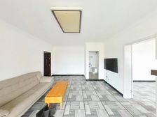 D铁口!曹路站!高层三房!位置好!采光刺眼!看房预约!有车位