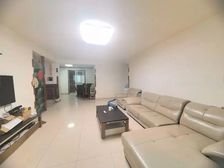 珠江御景经典大4居格局无浪费电梯房价钱可议