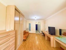 近医院 满二 商业配套齐全 出行方便 近地铁 电梯房